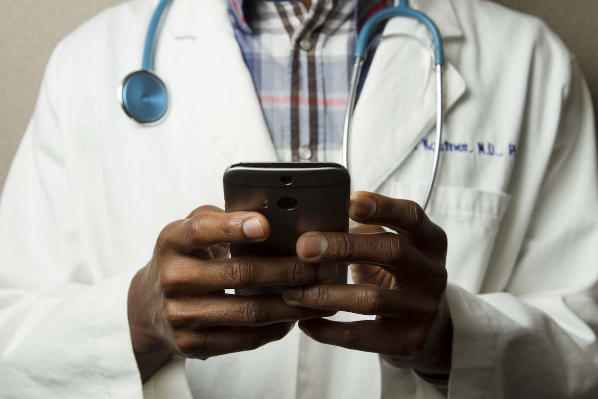 When AI Fails in Healthcare: Lessons from Recent Deployment Incidents
